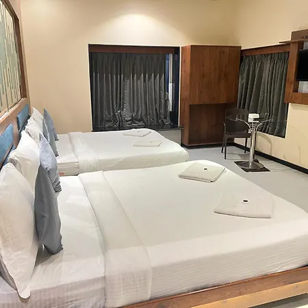 The Saroja Grand Villa Resorts-3